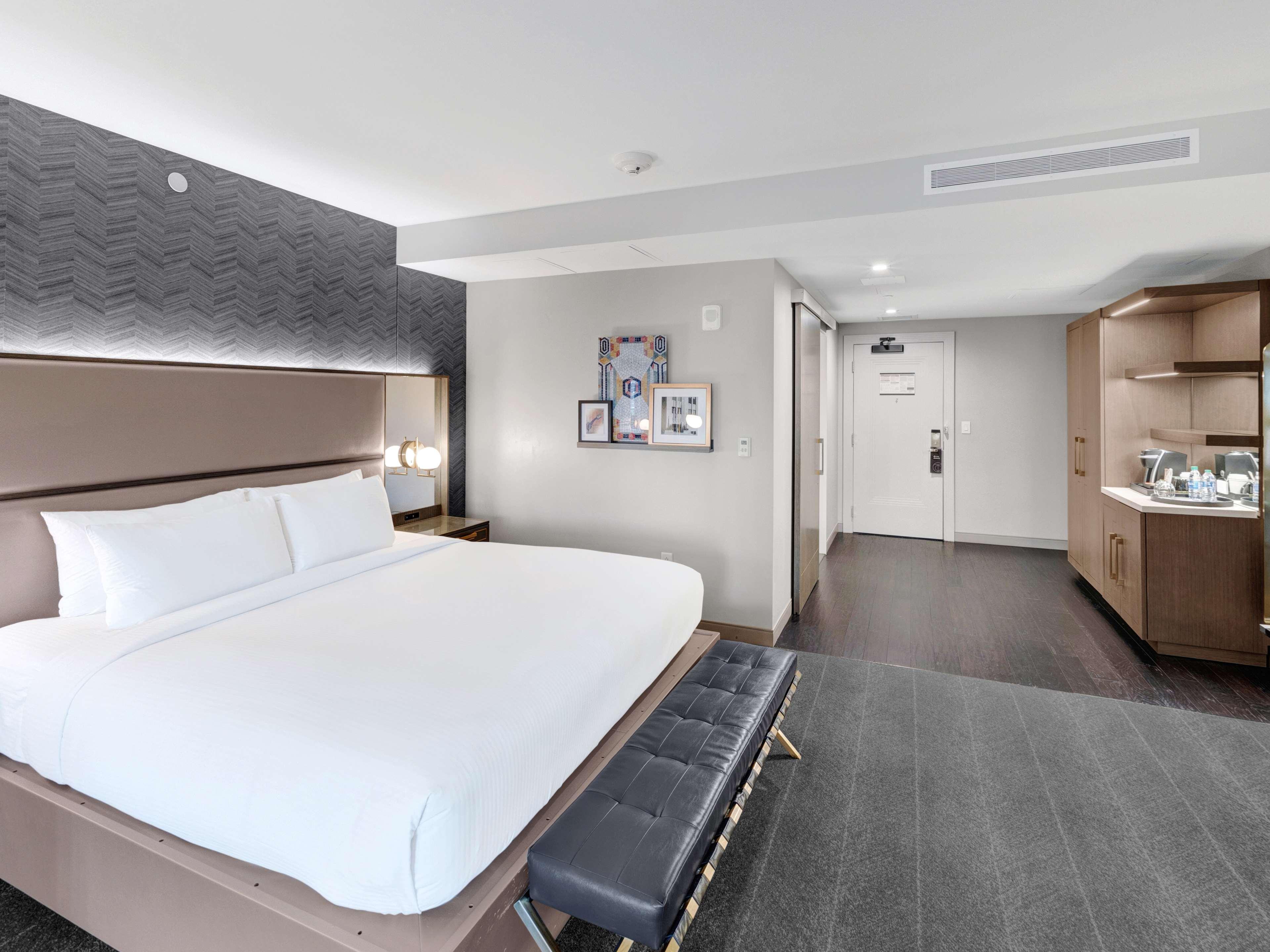 ทัลซา คลับ โฮเต็ล คูริโอ คอลเลคชั่น บาย ฮิลตัน Hotel ภายนอก รูปภาพ